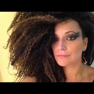 Meet your Posher, Mj